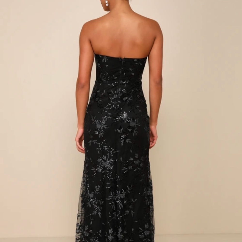 Lulu's Black Strapless Floral Lace Gown with Thigh Slit - Picture 3 of 7